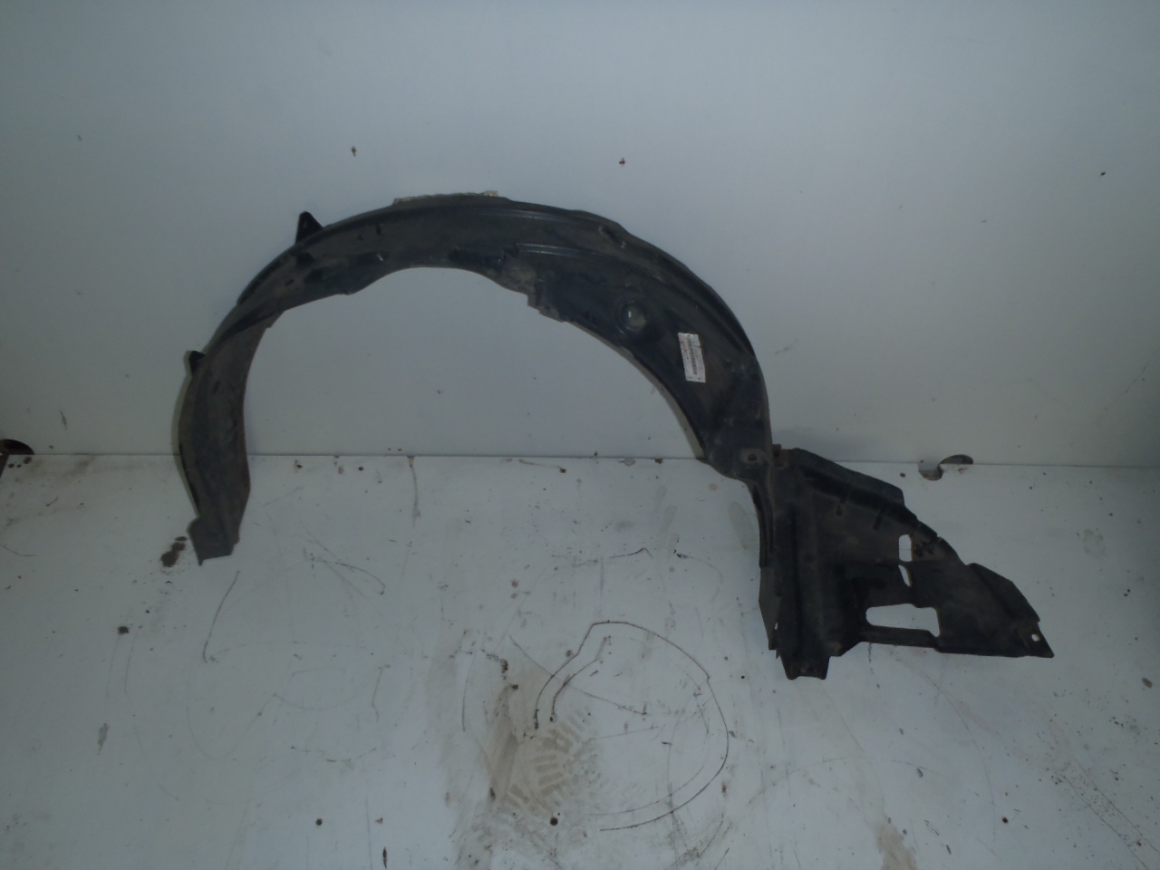 L.P. podběh hatchback E12