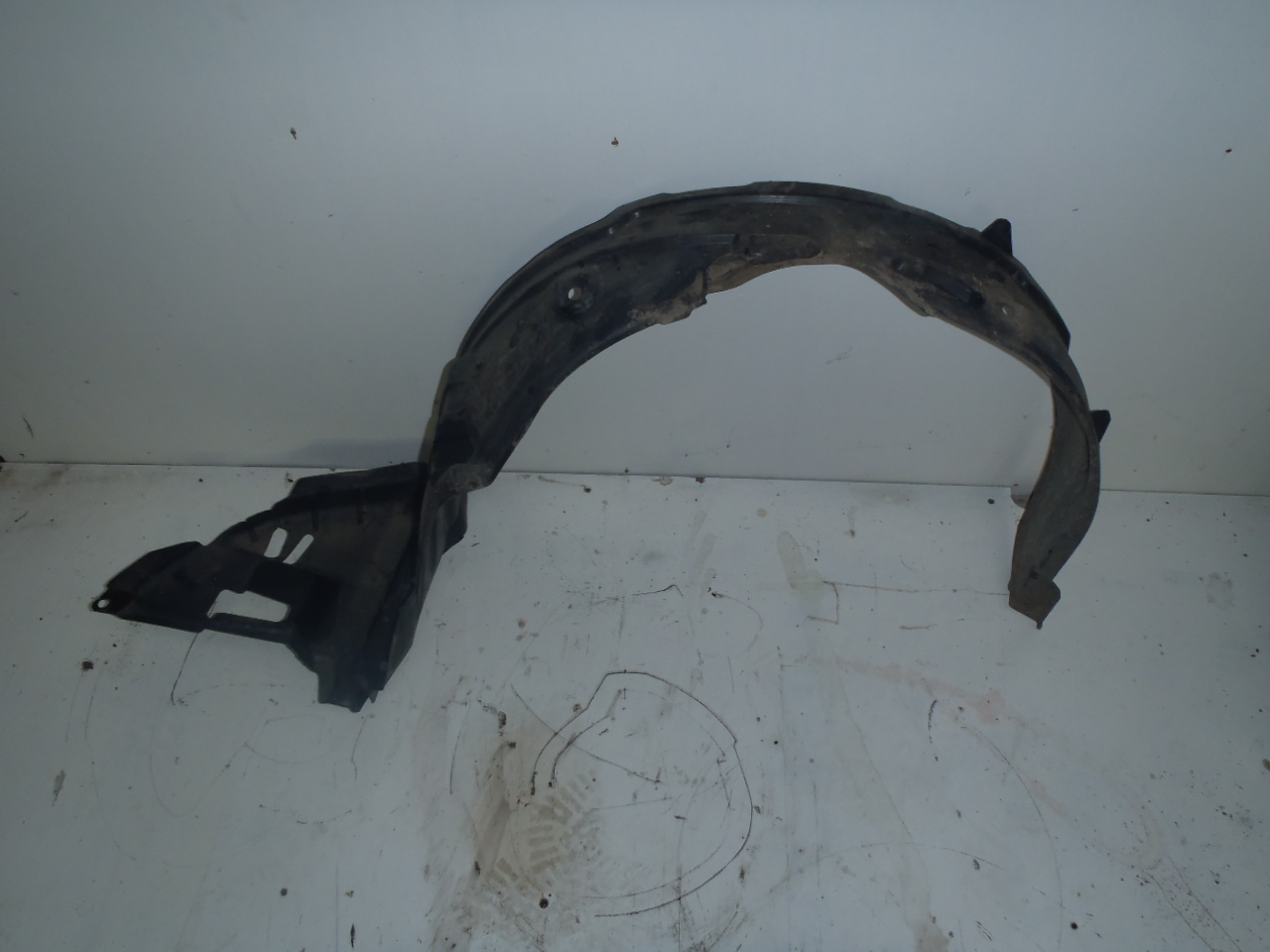 P.P. podběh hatchback E12