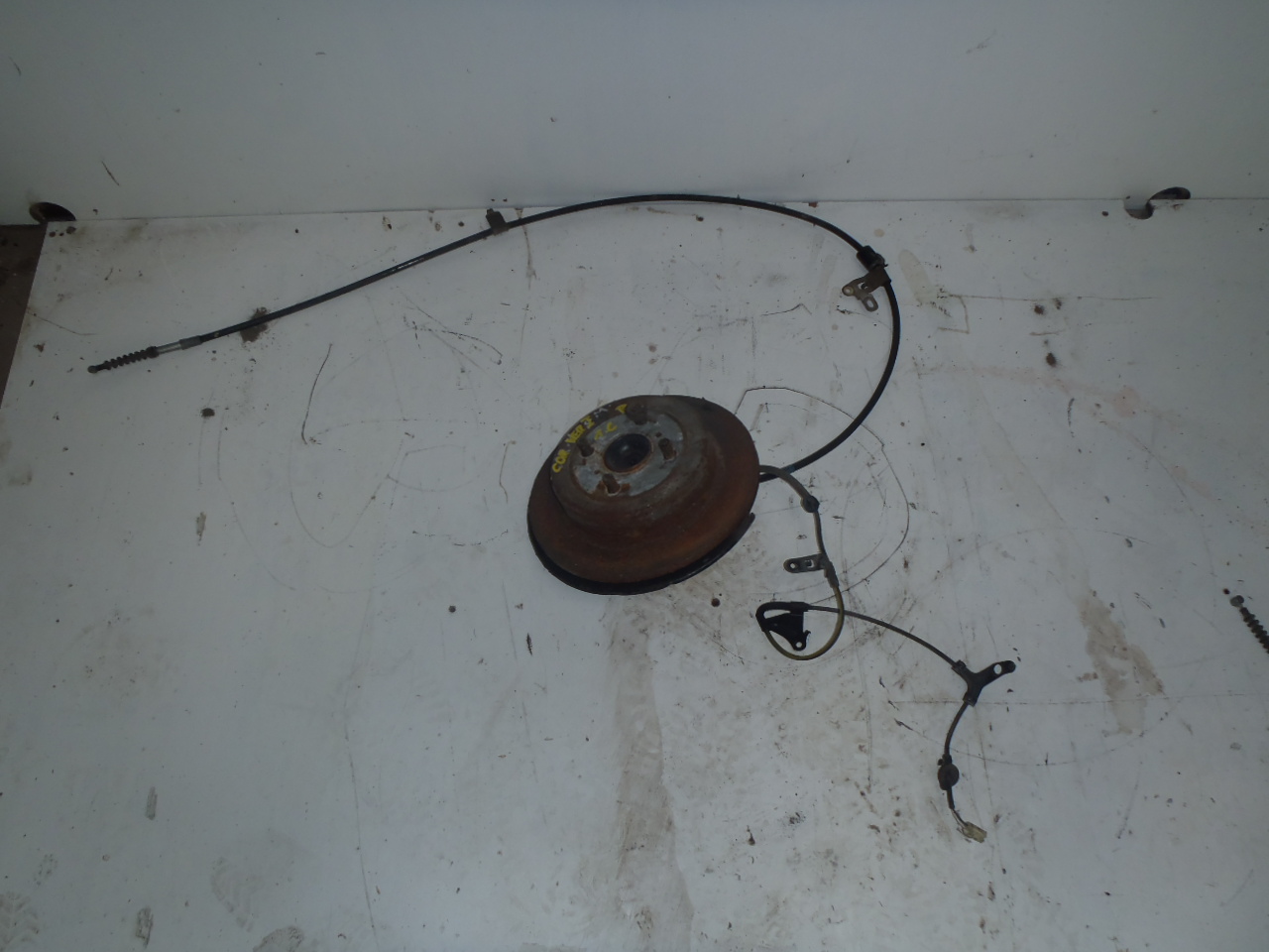 Zadní náboj s ABS pravý 