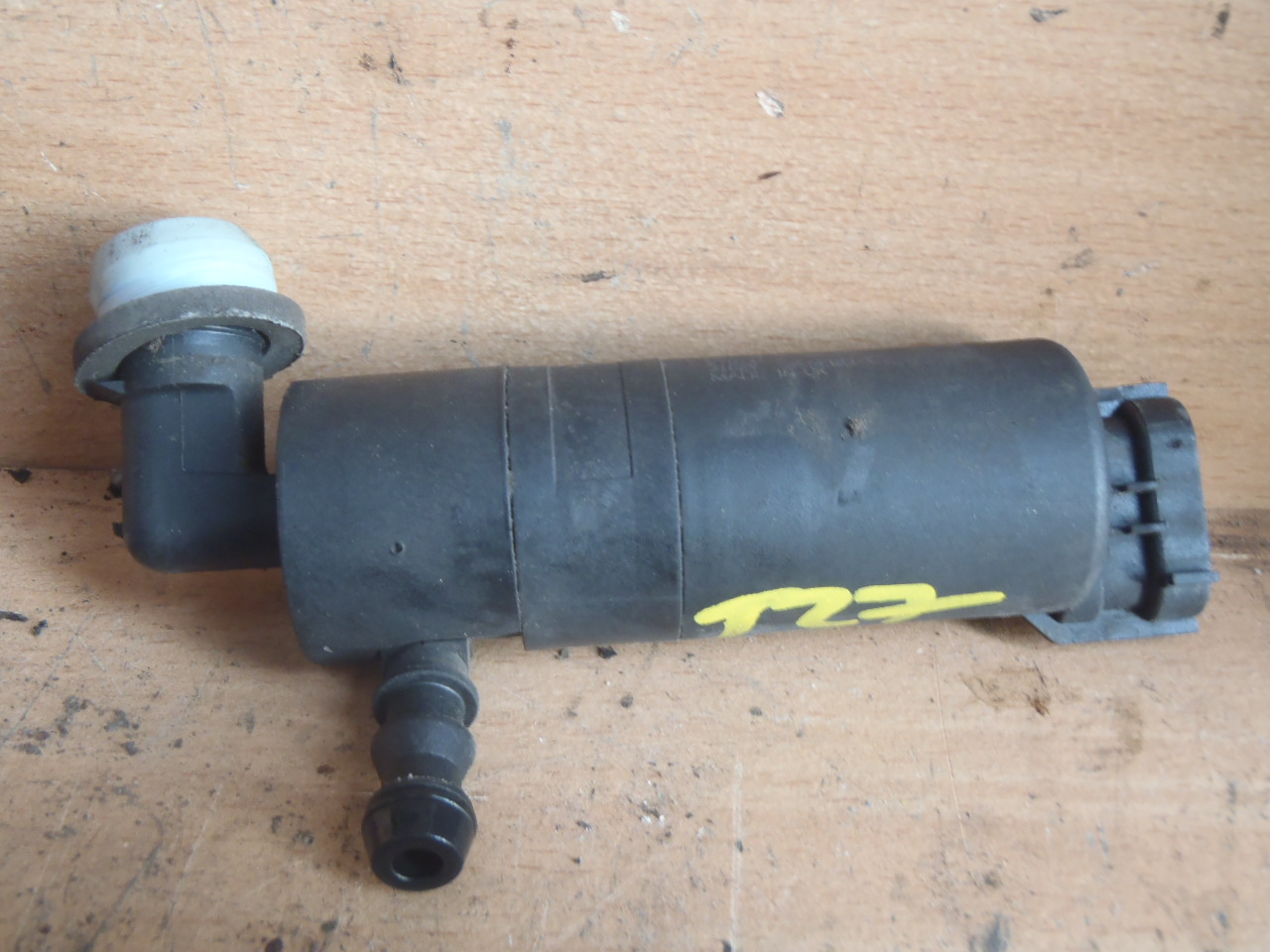 Motorek ostřiku xenonů