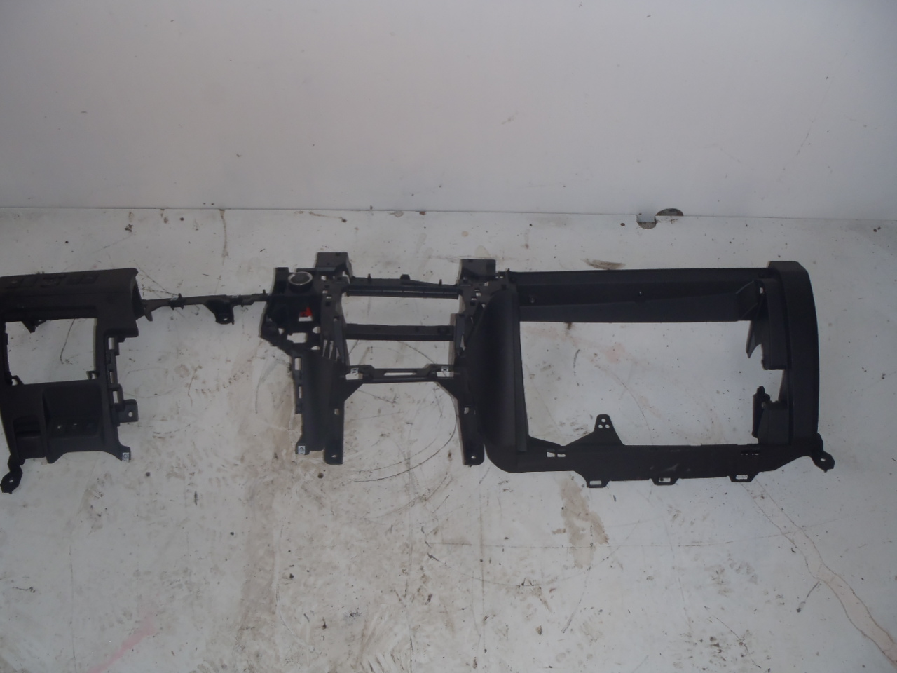 Spodní díl palubní desky