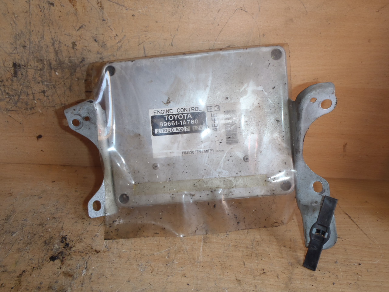 Řídící jednotka 89661-1A760