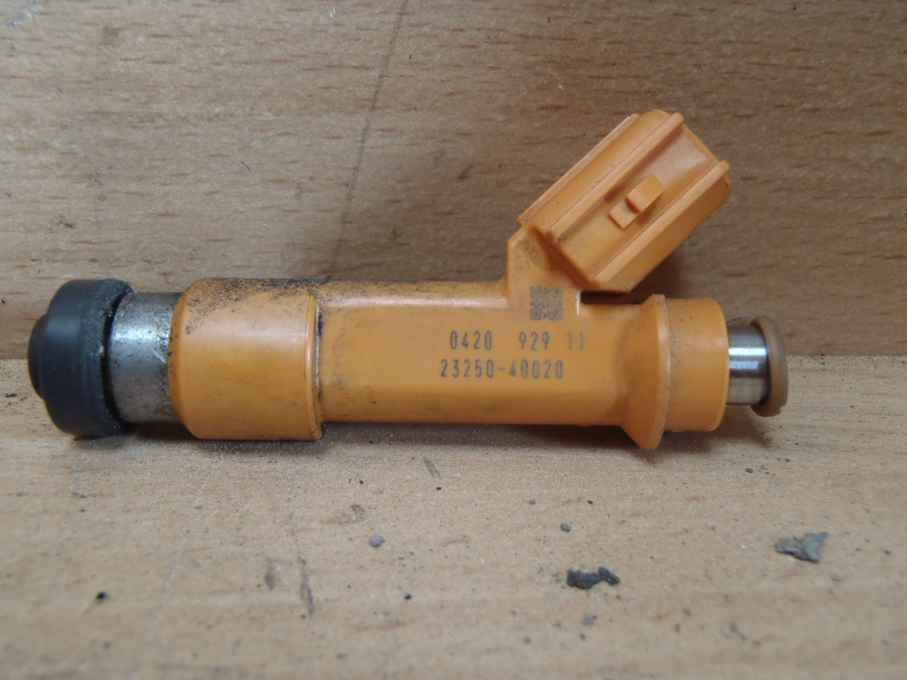 Vstřik 1.0 VVT-i 23250-40020