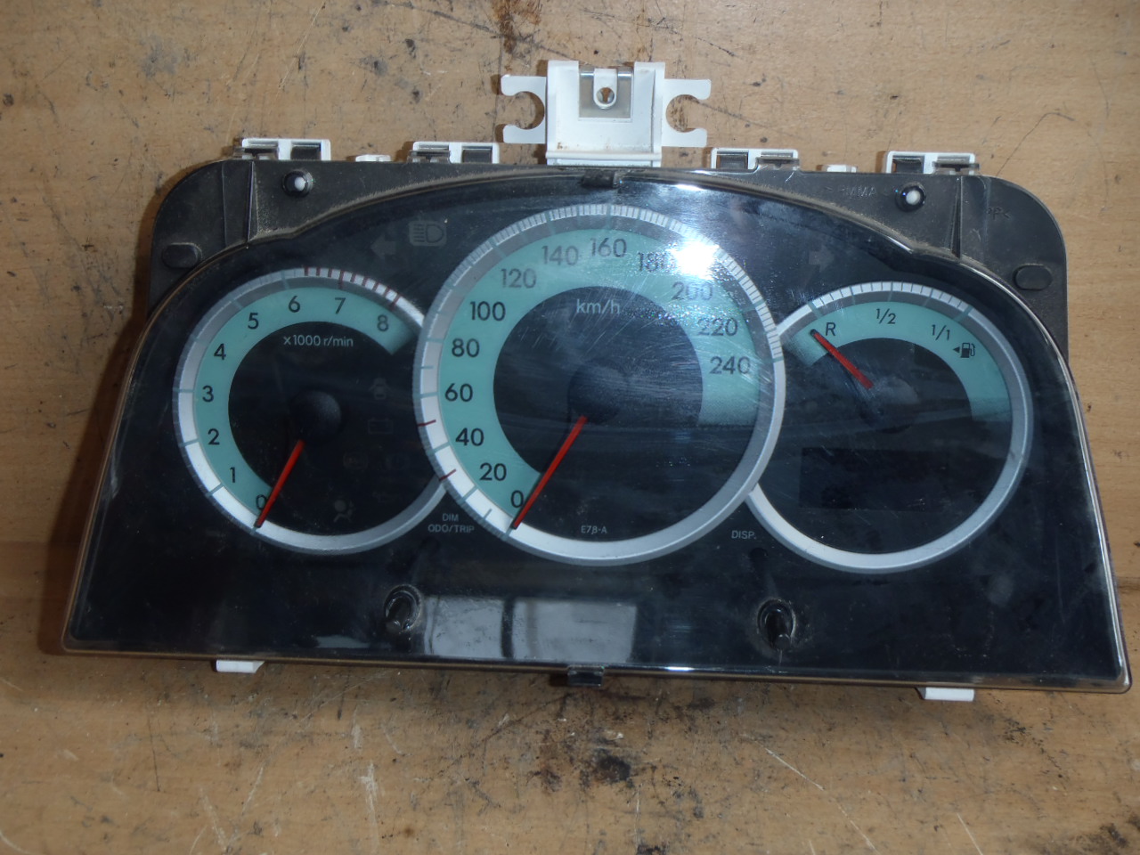 Budíky 1.6 VVT-i 83800-0F020-M