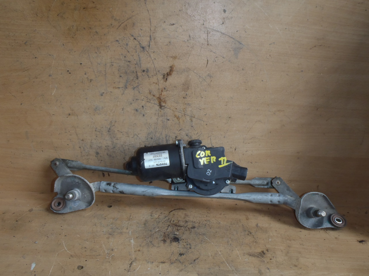 Motorek stěračů + táhla