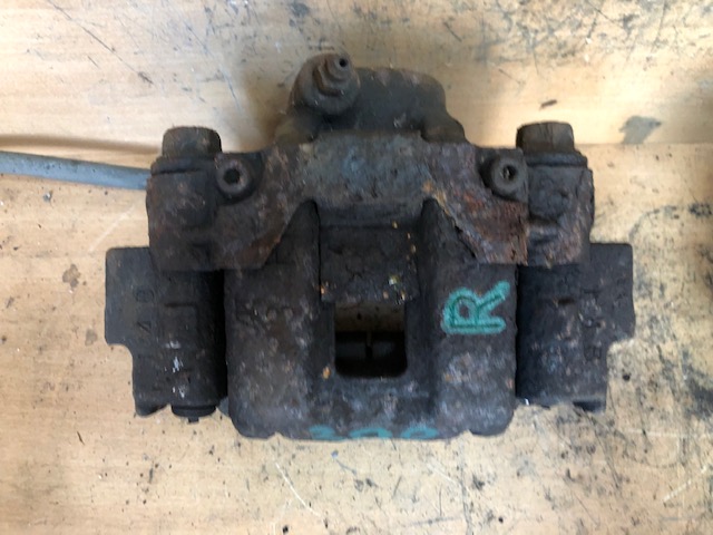 pravý zadní brzdič