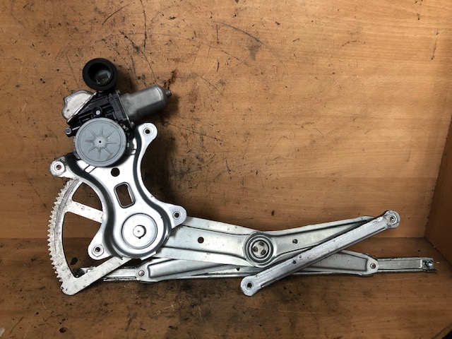 Stahovačka okna L.P. 85720-72011