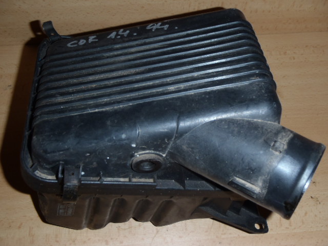 Filtrbox Corolla 1.6i 02