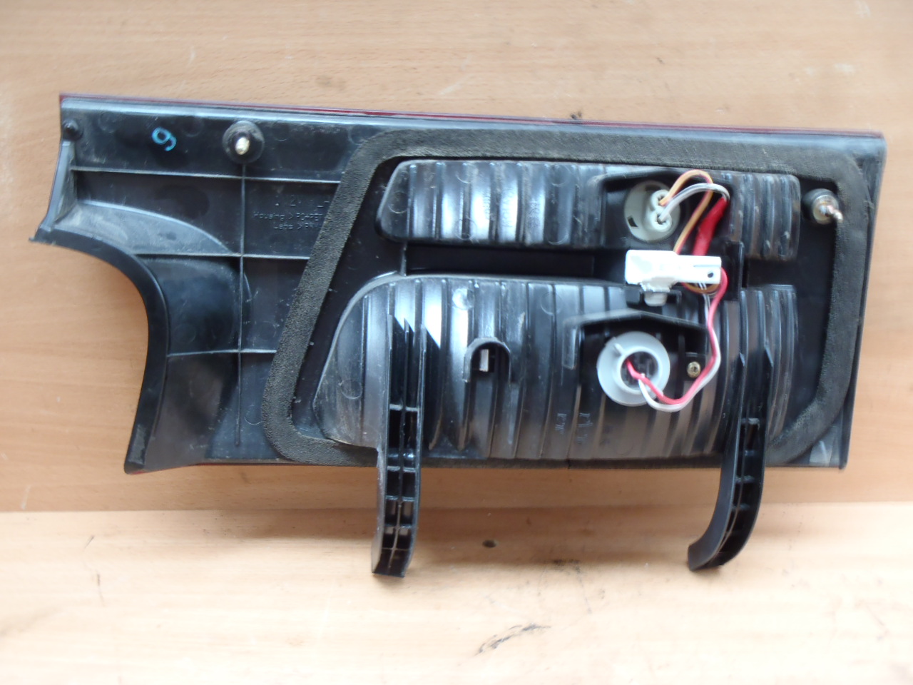 L.Z světlo do dveří