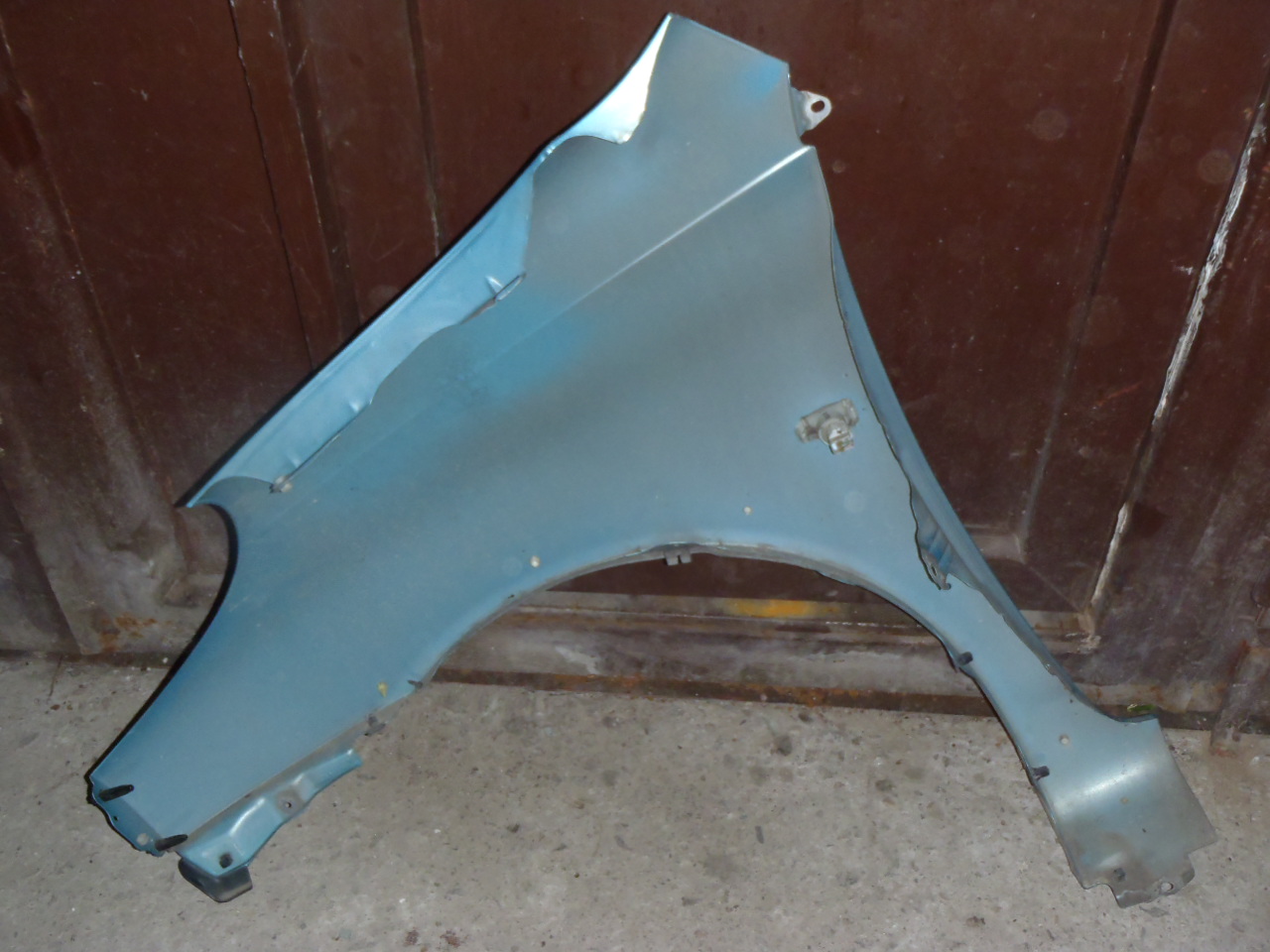 Pravý blatník + lem