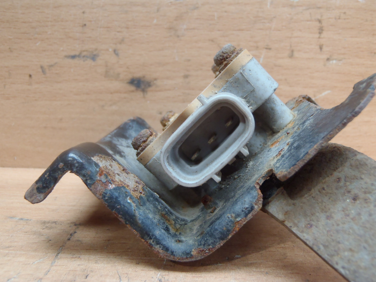 Motorek zdvihu podvozku L.P.