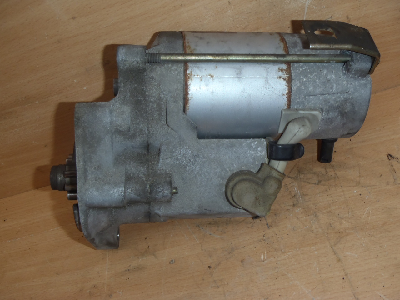 Startér 1.4 D4D