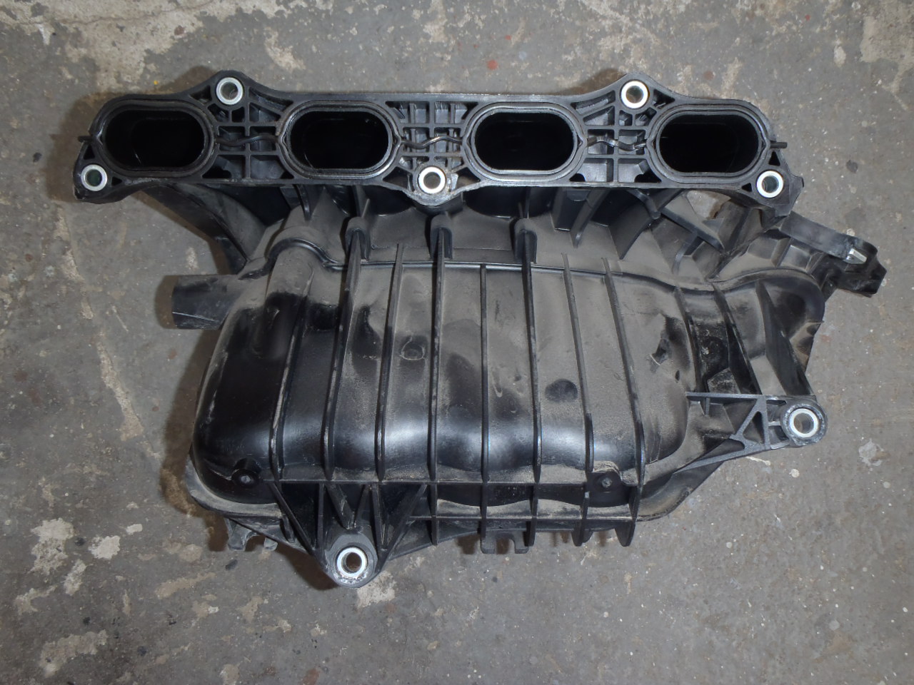 Sání  2.0 VVT-i