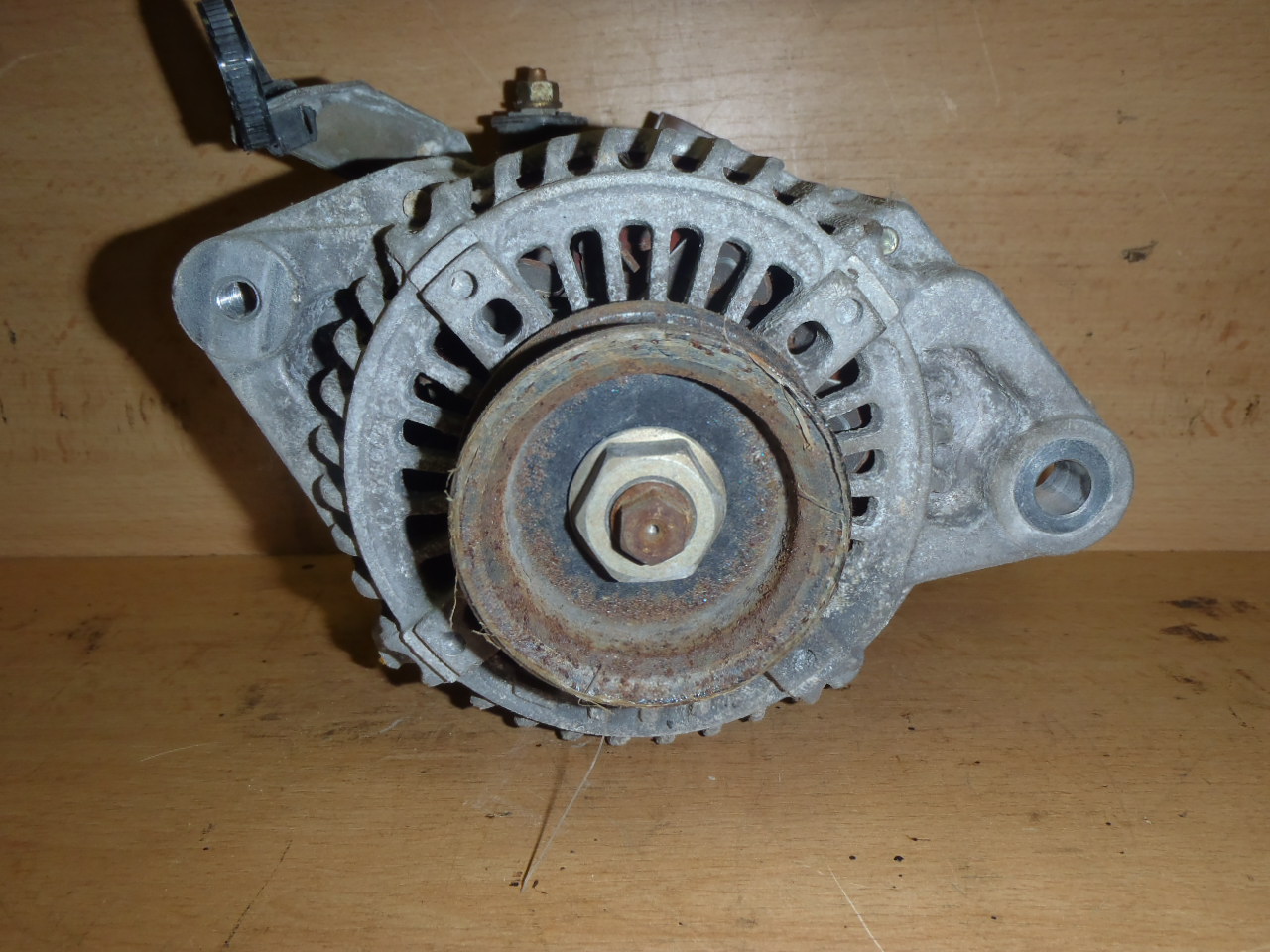 Alternátor 1.5 VVT-i Sport