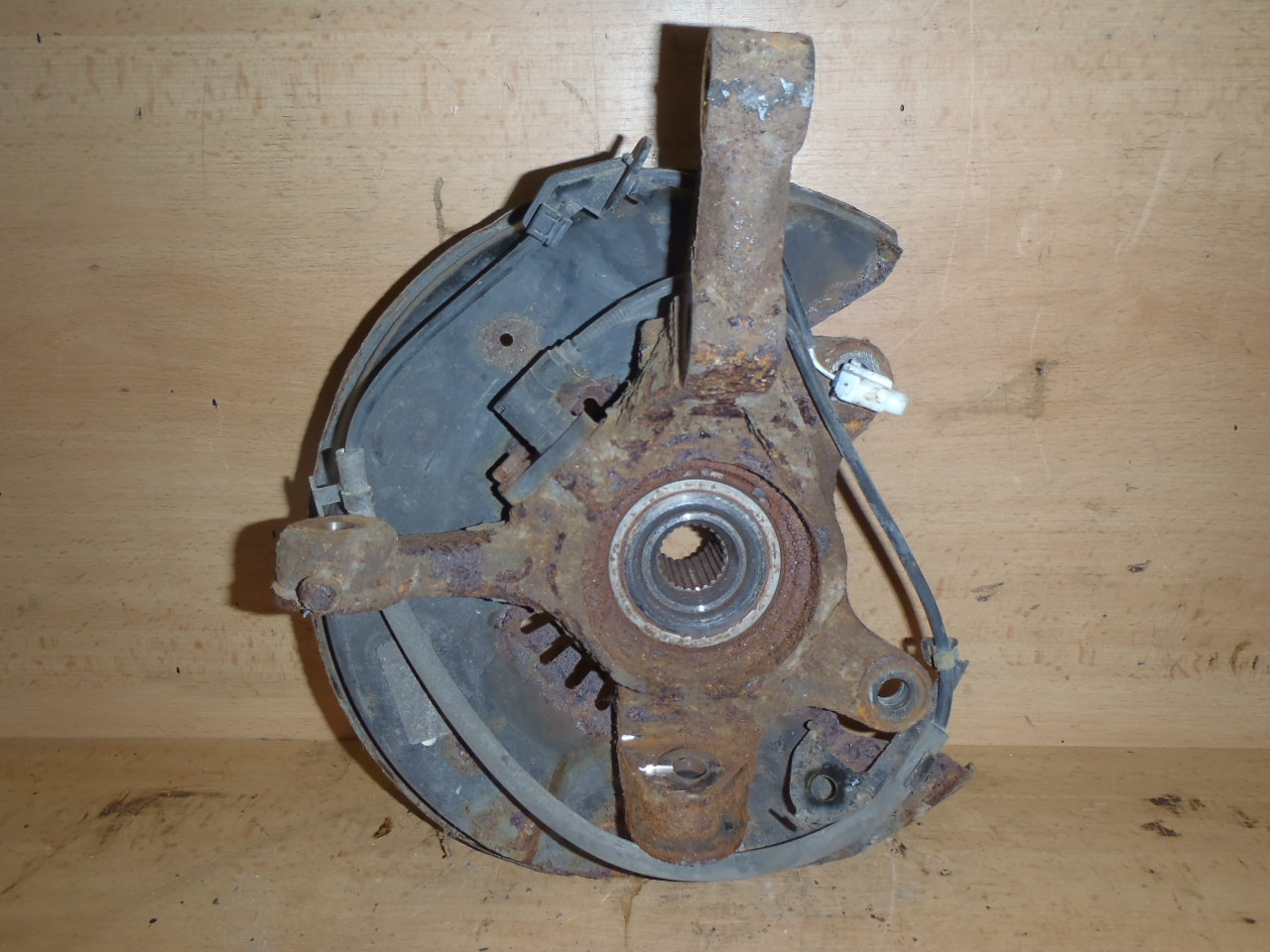 Těhlice L 1.5 VVT-i Sport