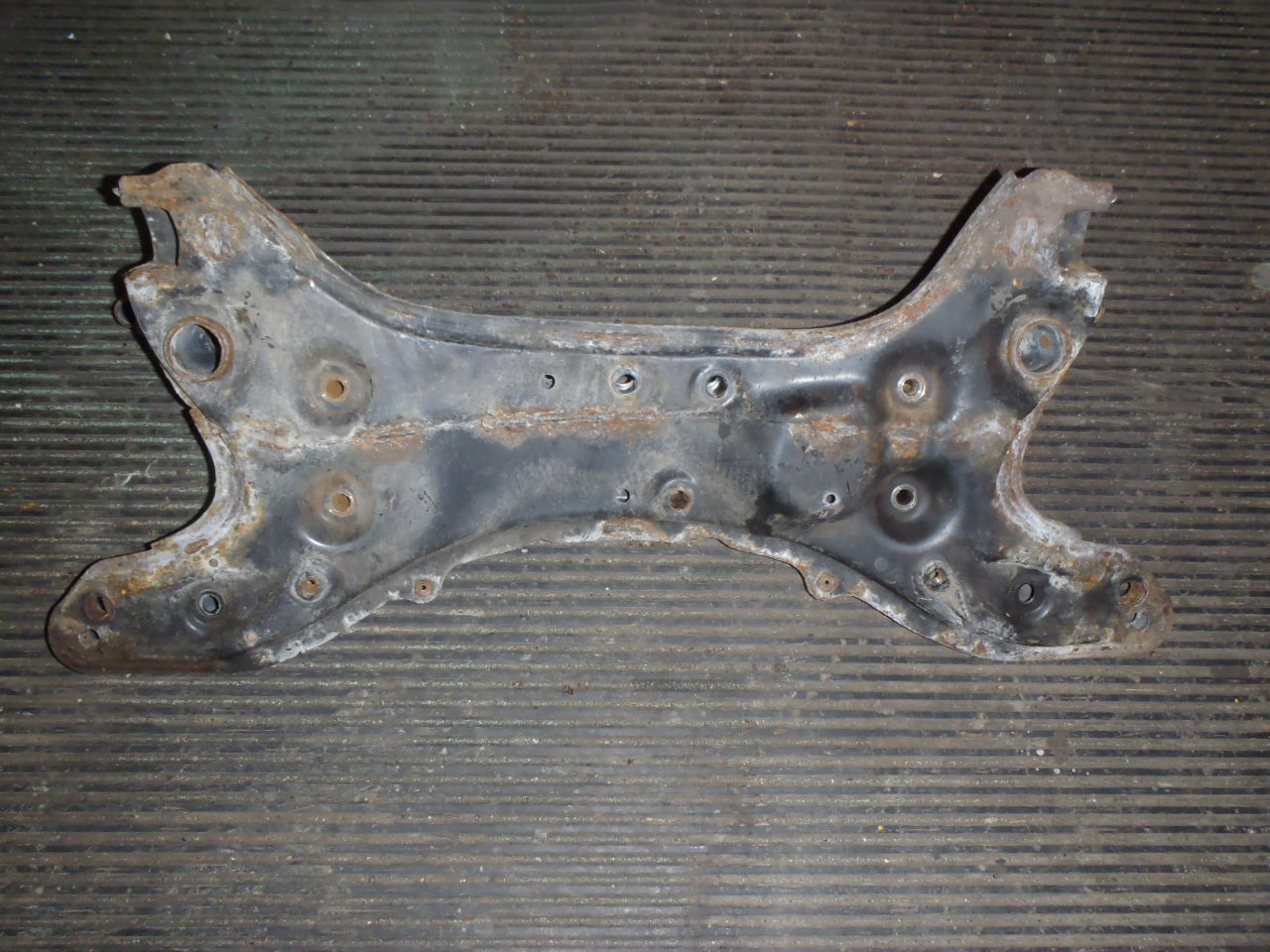 Nápravnice  1.5 VVT-i Sport