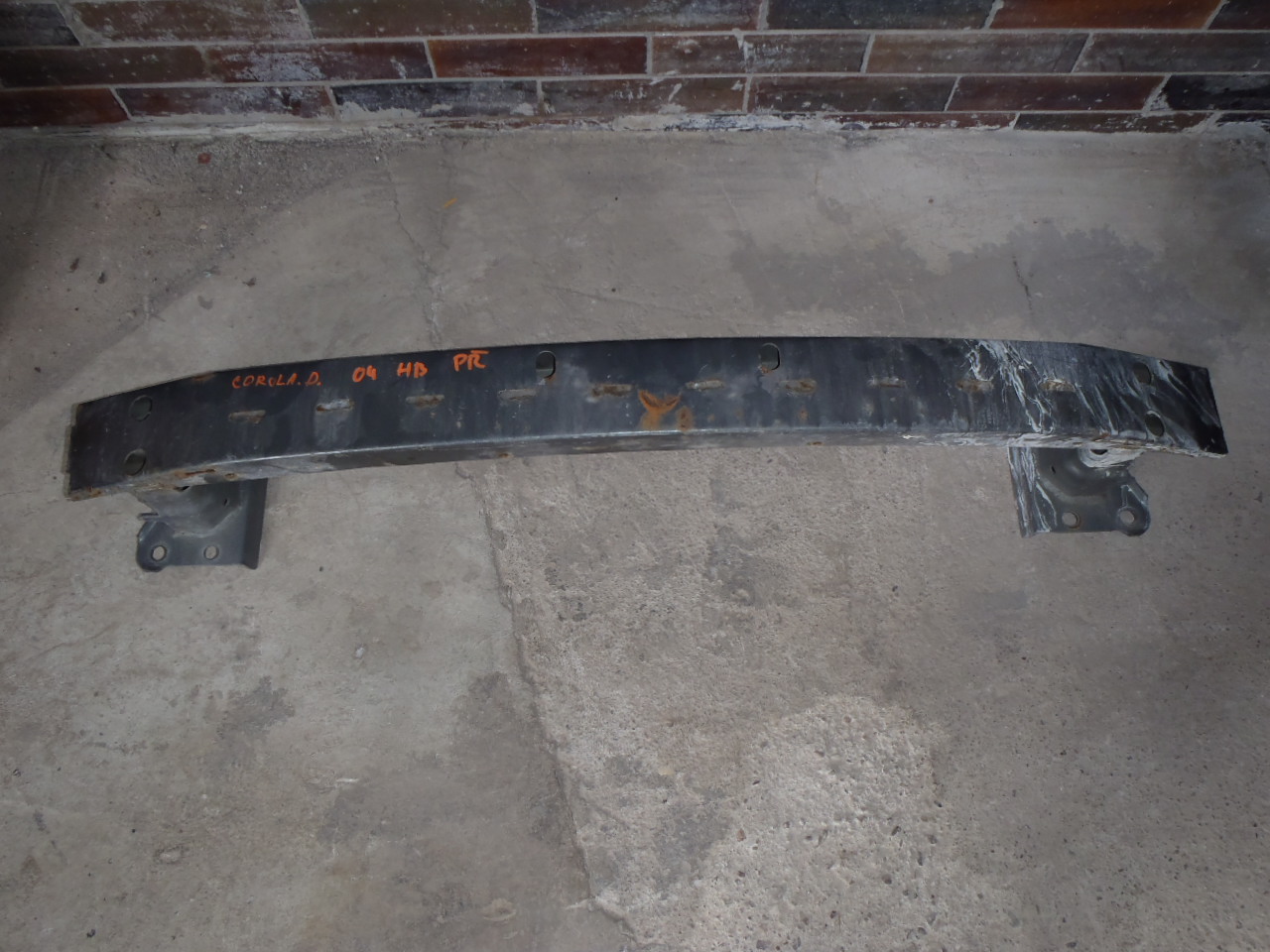 Výztuha nárazníku přední Hatchback