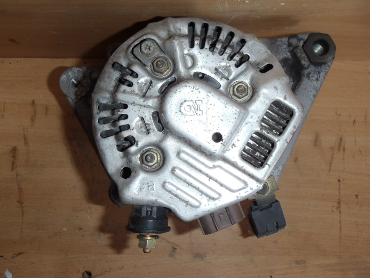 Alternátor 1.8 VVT-i