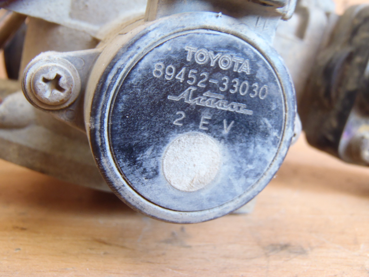 Klapka sání 2.0 VVT-i