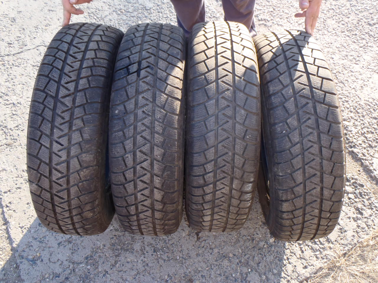 Pneu 205/80/R16 zimní