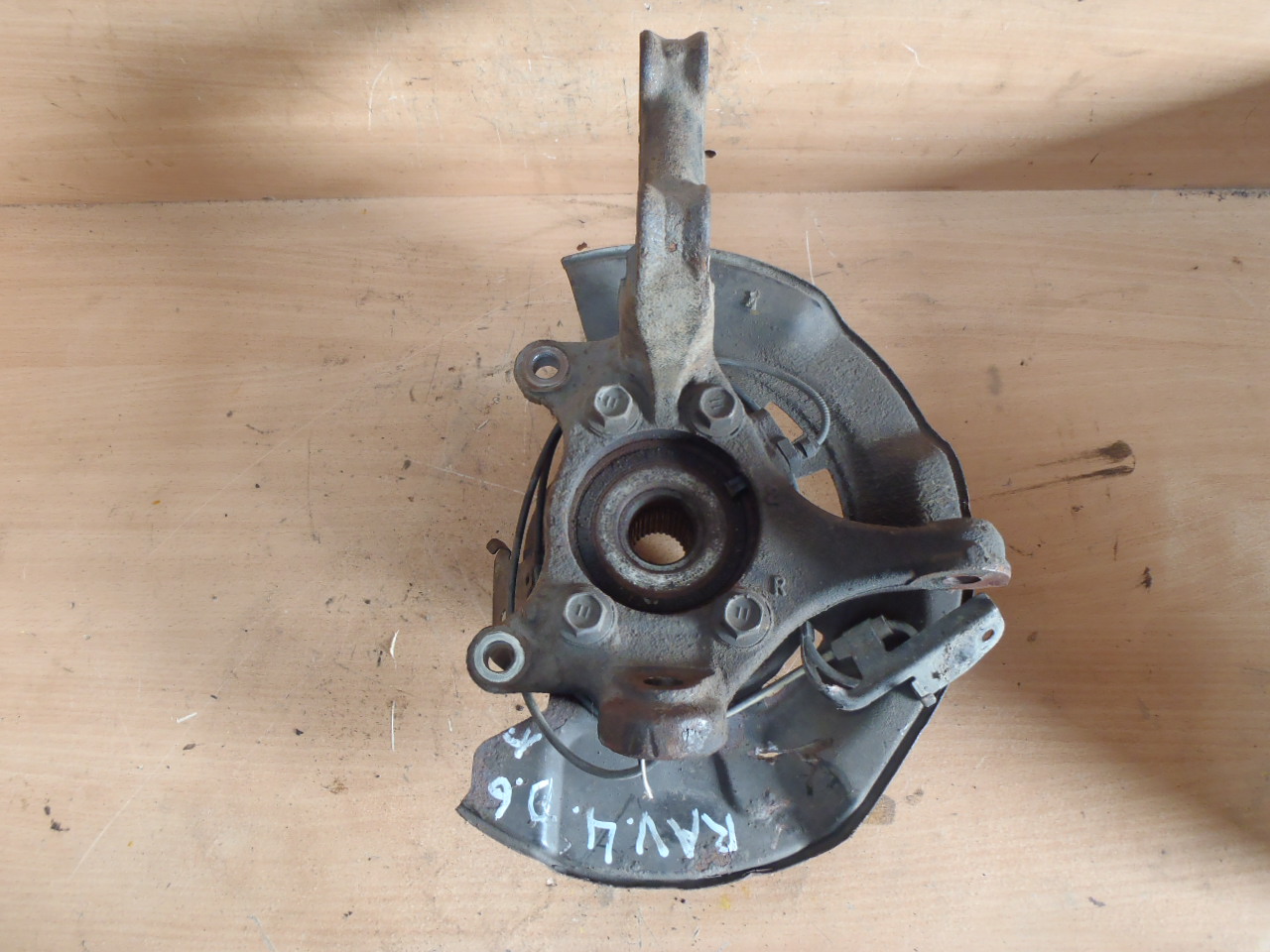 Přední těhlice P.