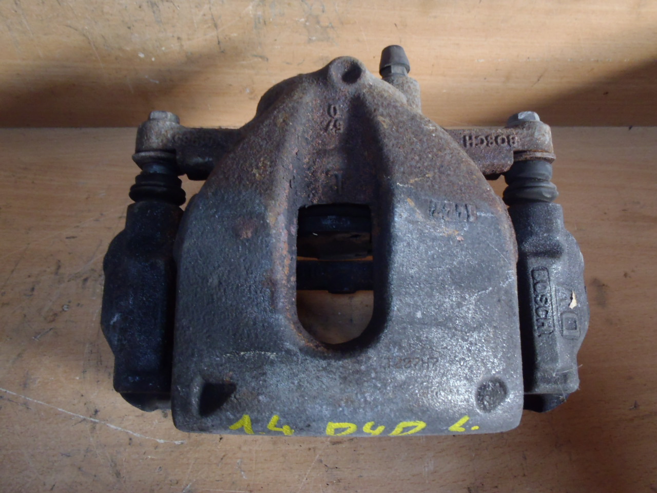 Přední brzdič L. 1.4 D4D