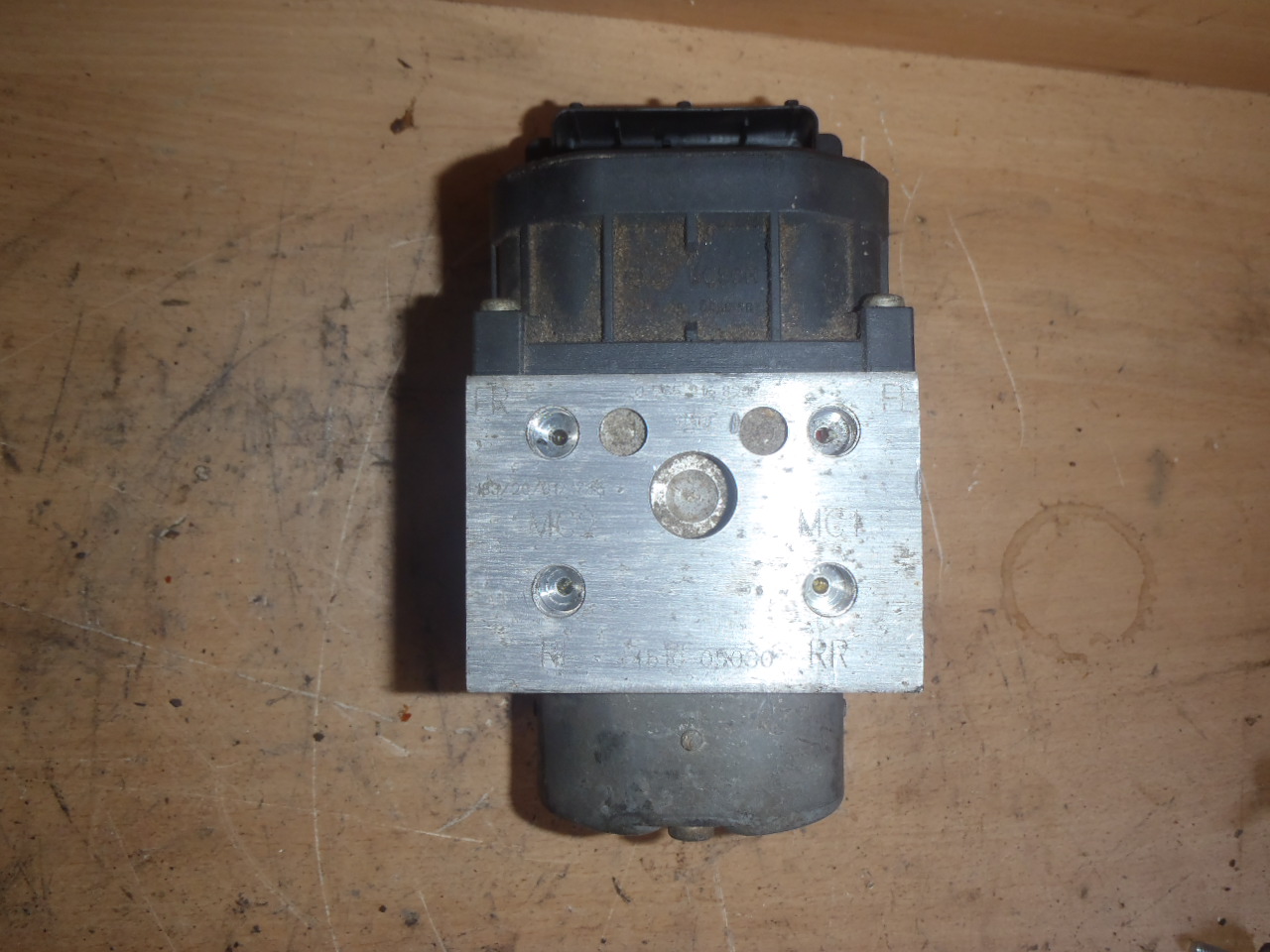 Kostka ABS 2.0 D4D 44510-05030