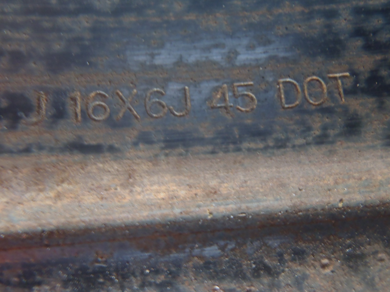 Plechový disk 16" Toyota Hilux