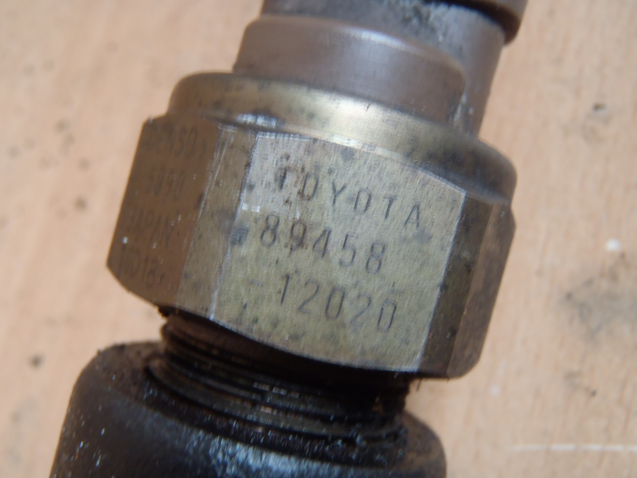 Vstřikovací lišta 3.0 D4D 89458-12020