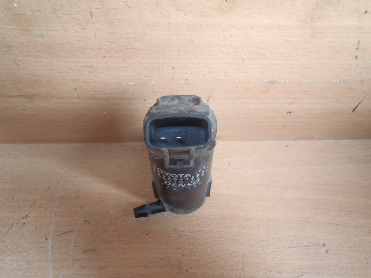 Motorek ostřikovače