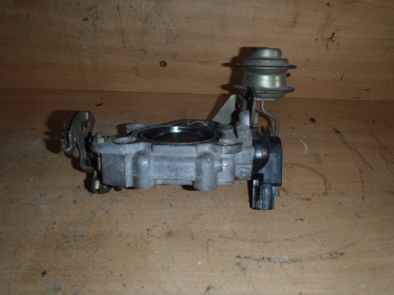 Klapka sání 3.0 TD 89452-22090