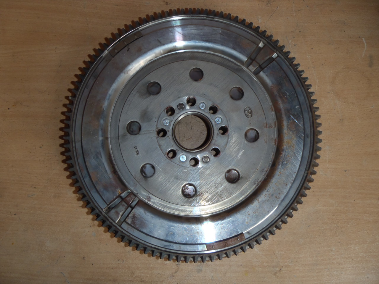 Dvouhmotnostní setrvačník 2.0 D4D