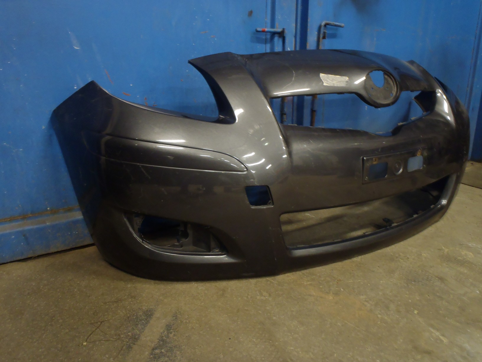 Přední nárazník Yaris