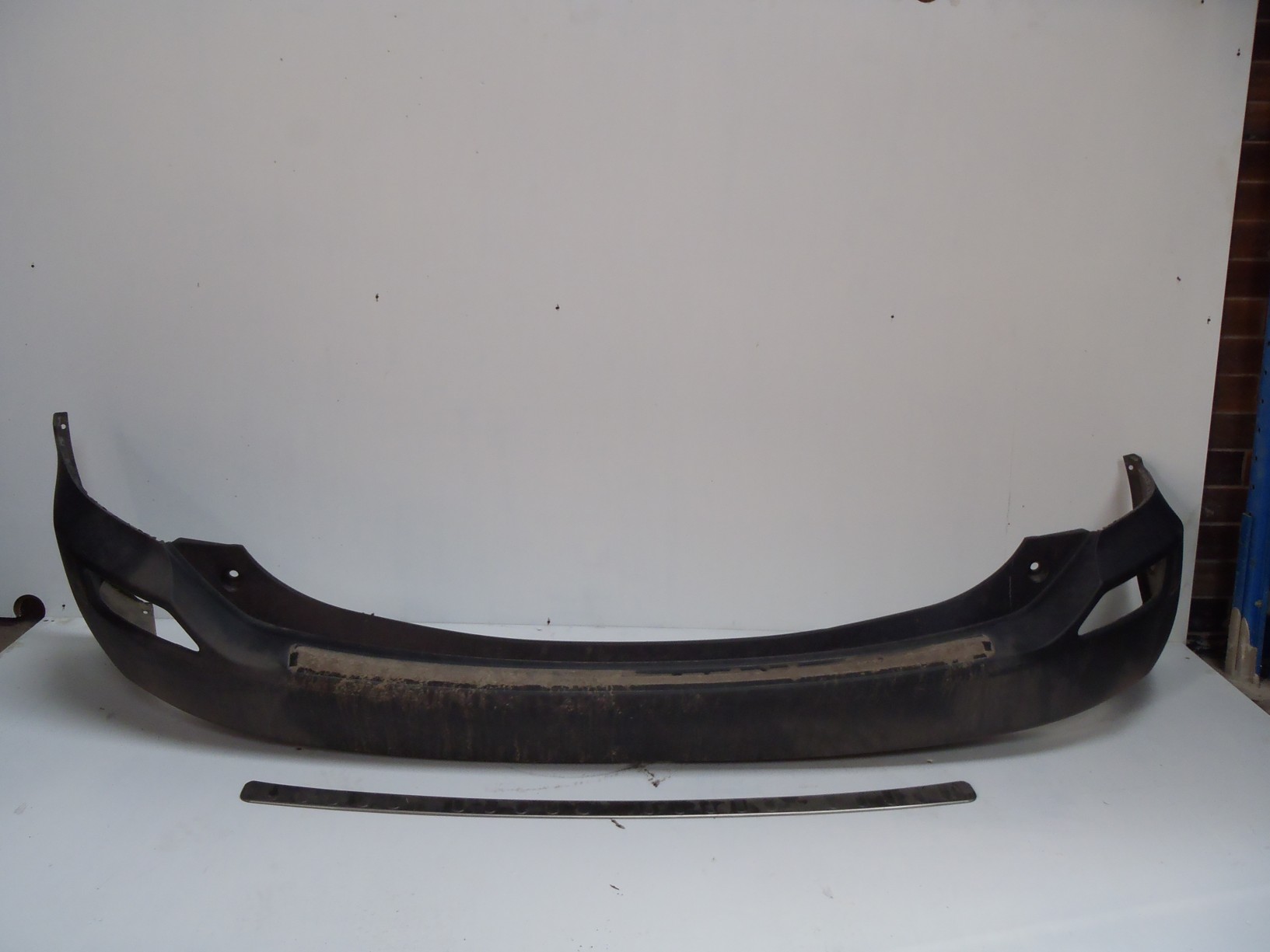 Zadní nárazník Rav 4