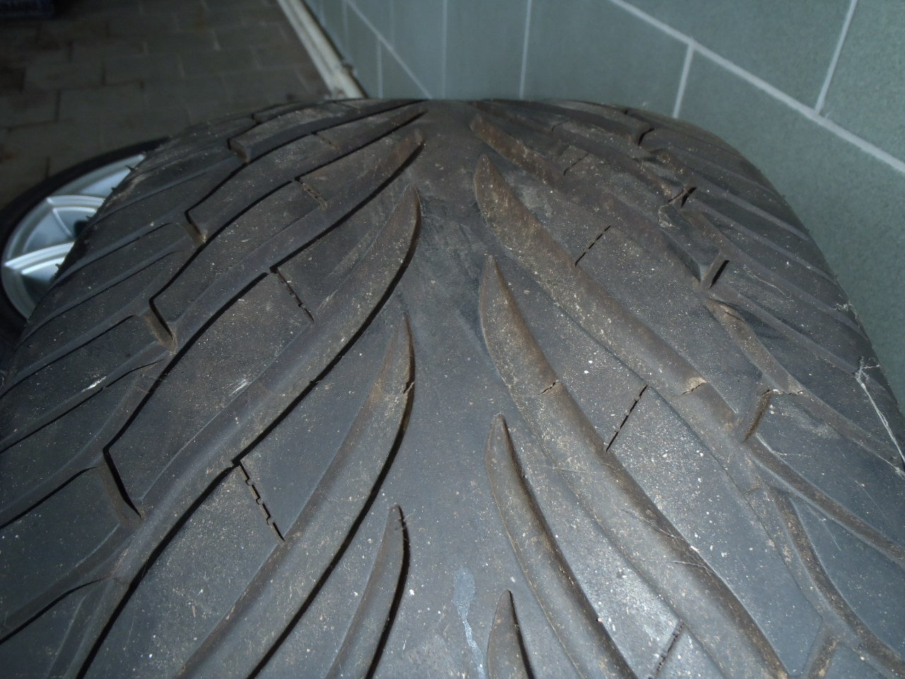 Pneumatiky Avon ZZ3 245/35/ZR19