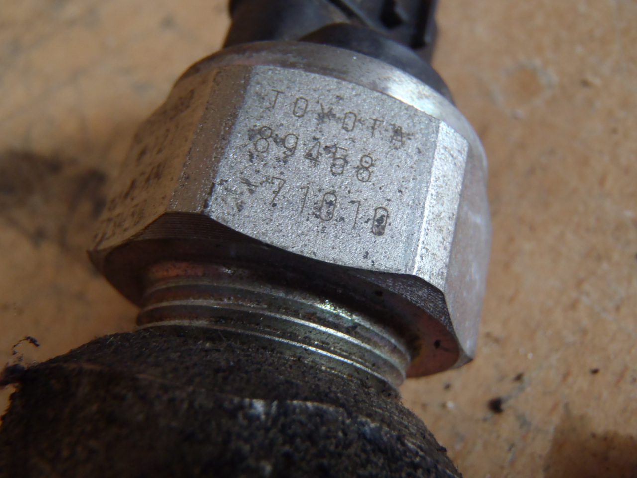Vstřikovací lišta 2.2 D4D 89458-71010