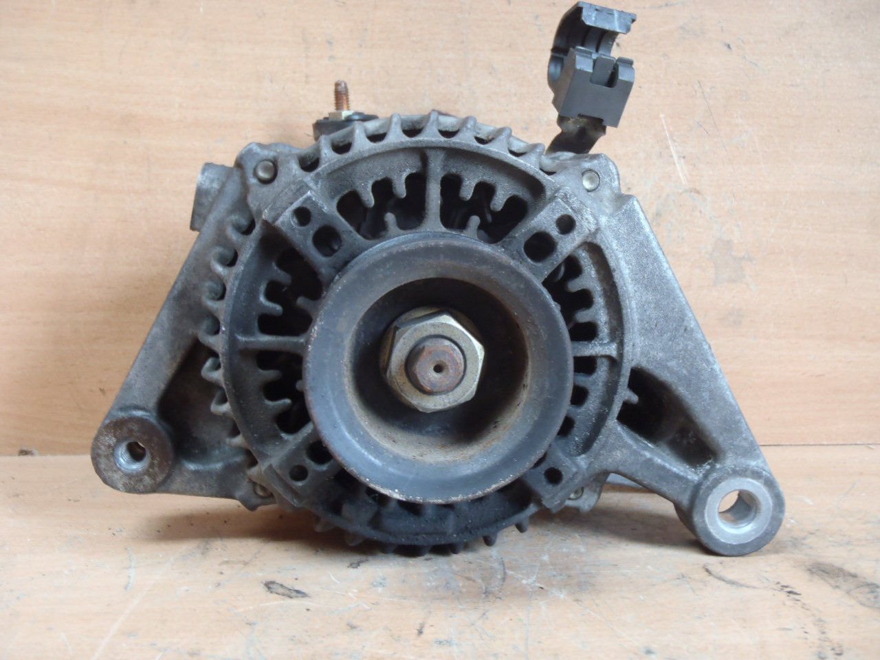 Alternátor 1.8 VVTL-i