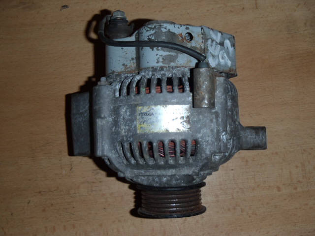 Alternátor Celica 2.0i