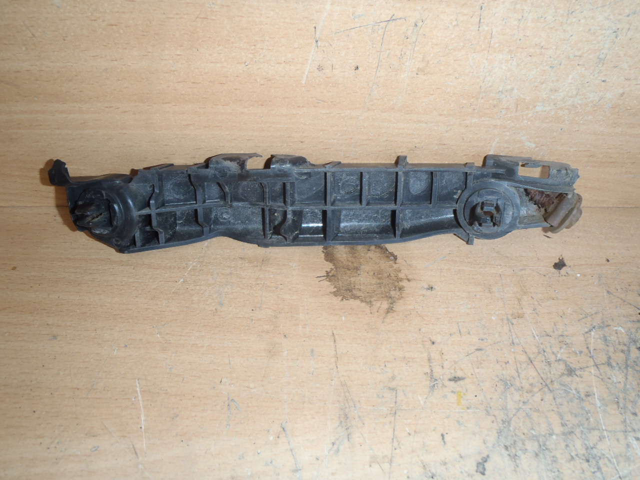 P.P držák nárazníku