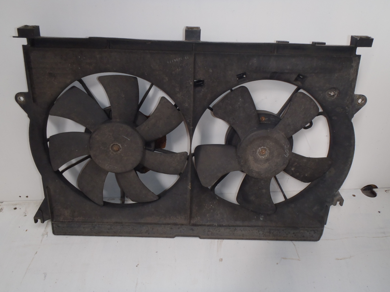 Sahara s ventilátory 2.0 VVT-i