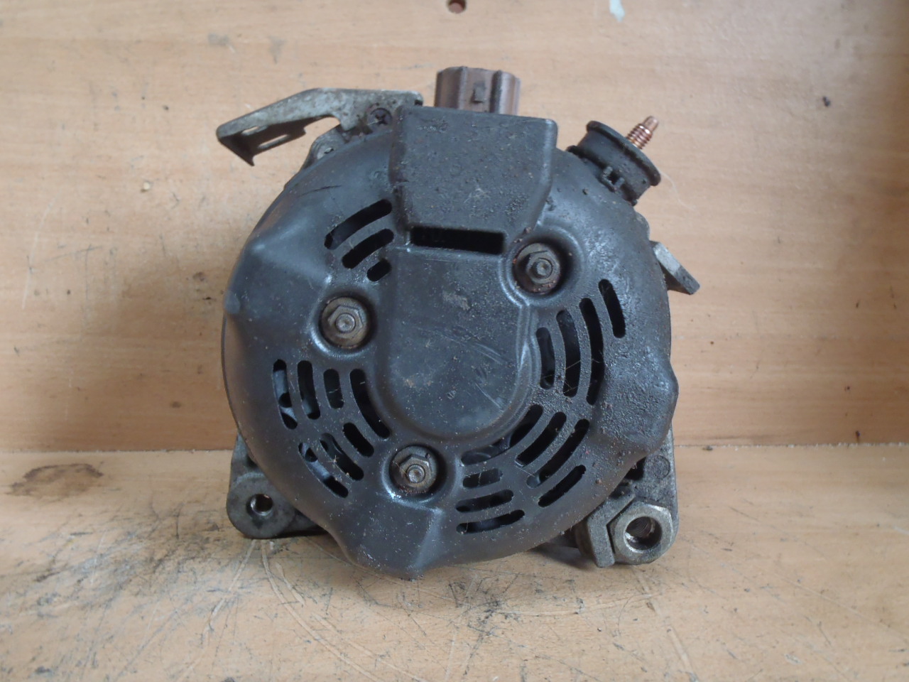 Alternátor 2.2 D4D 27060-28260