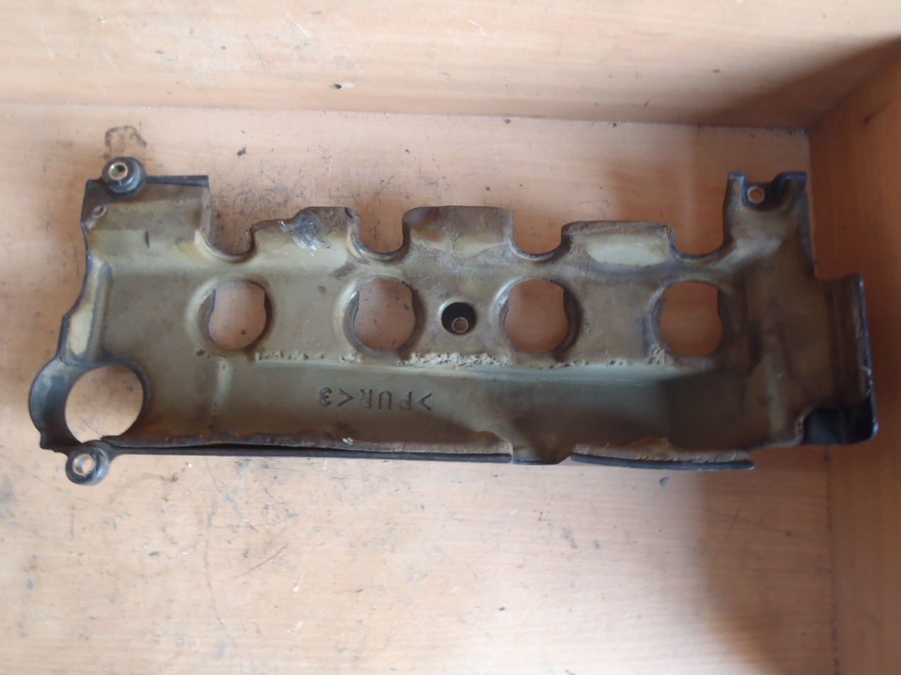 Kryt ventilového víka