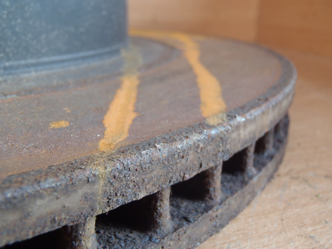 Přední brzdový kotouč P+L