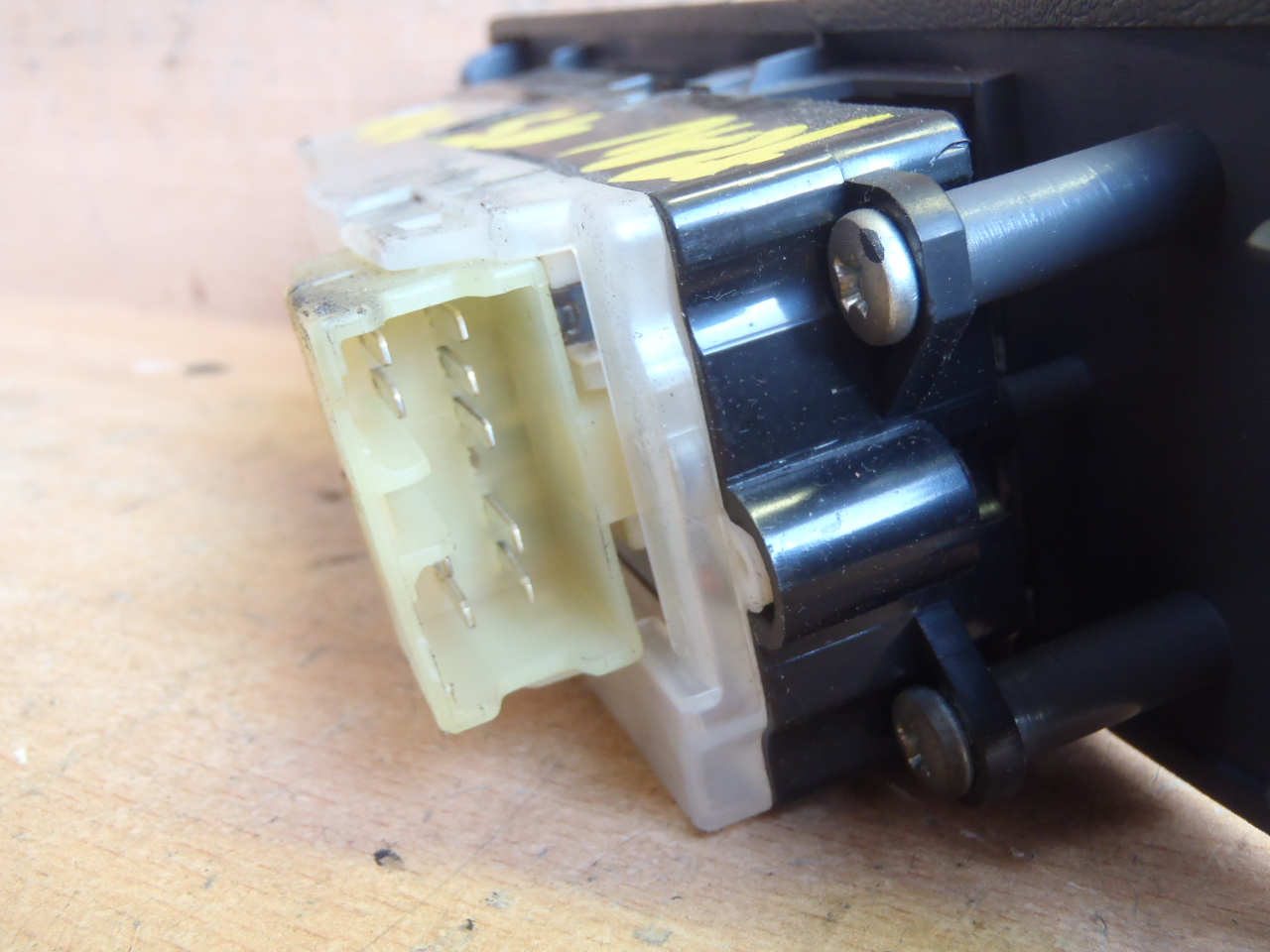 Ovládání oken 3.dvéř