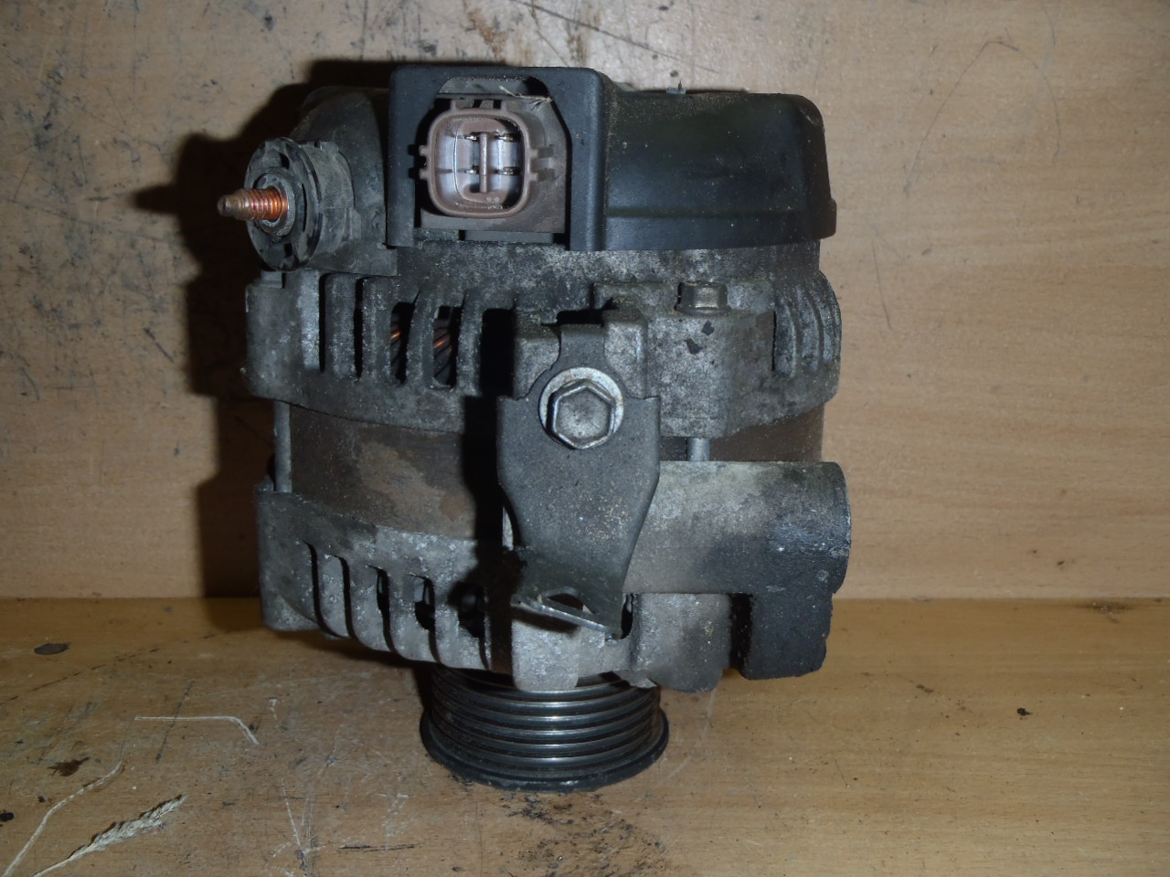 Alternátor 2.2 D4D 27060-0G011