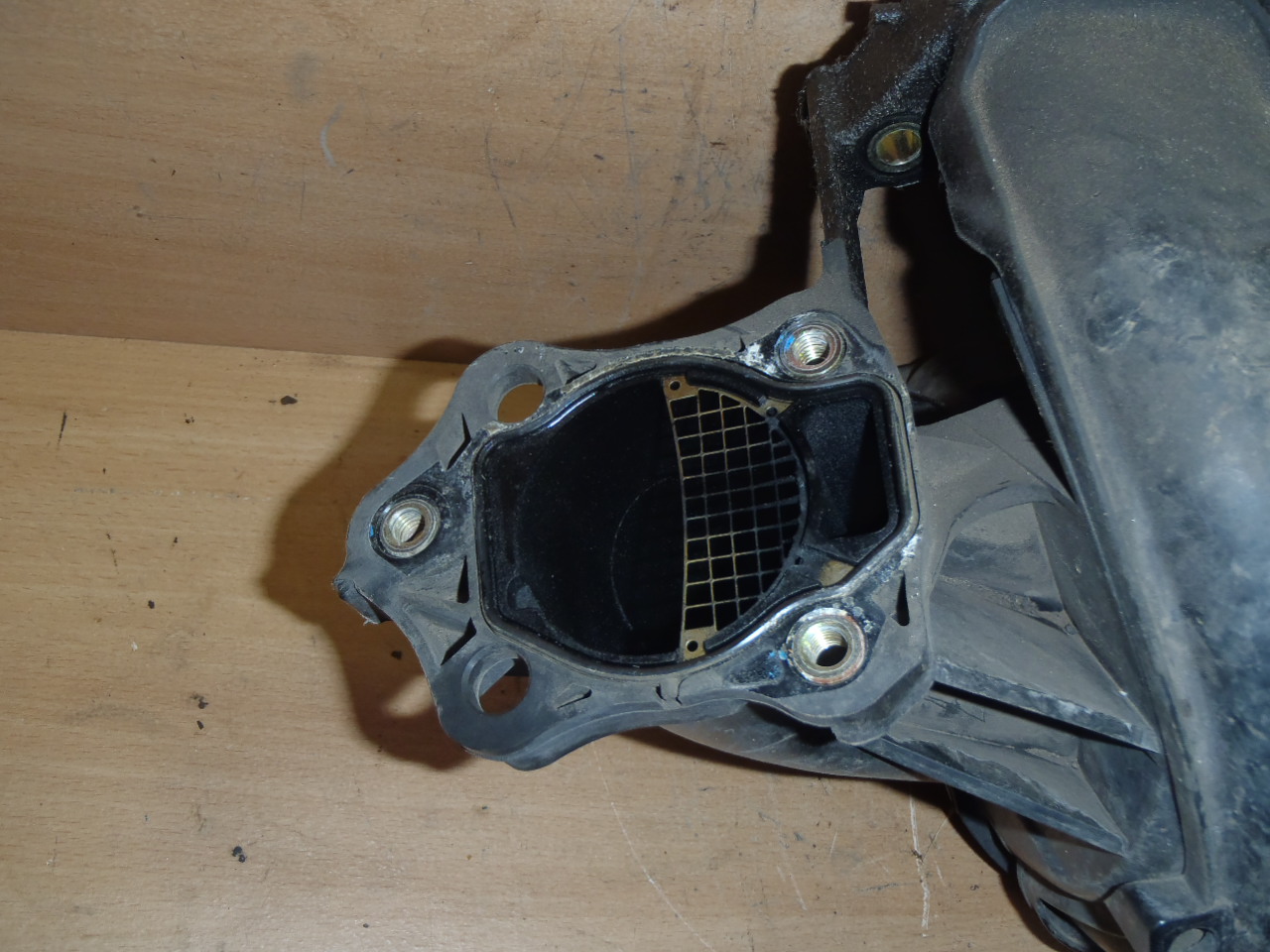 Plastové sání 2.0 VVT-i