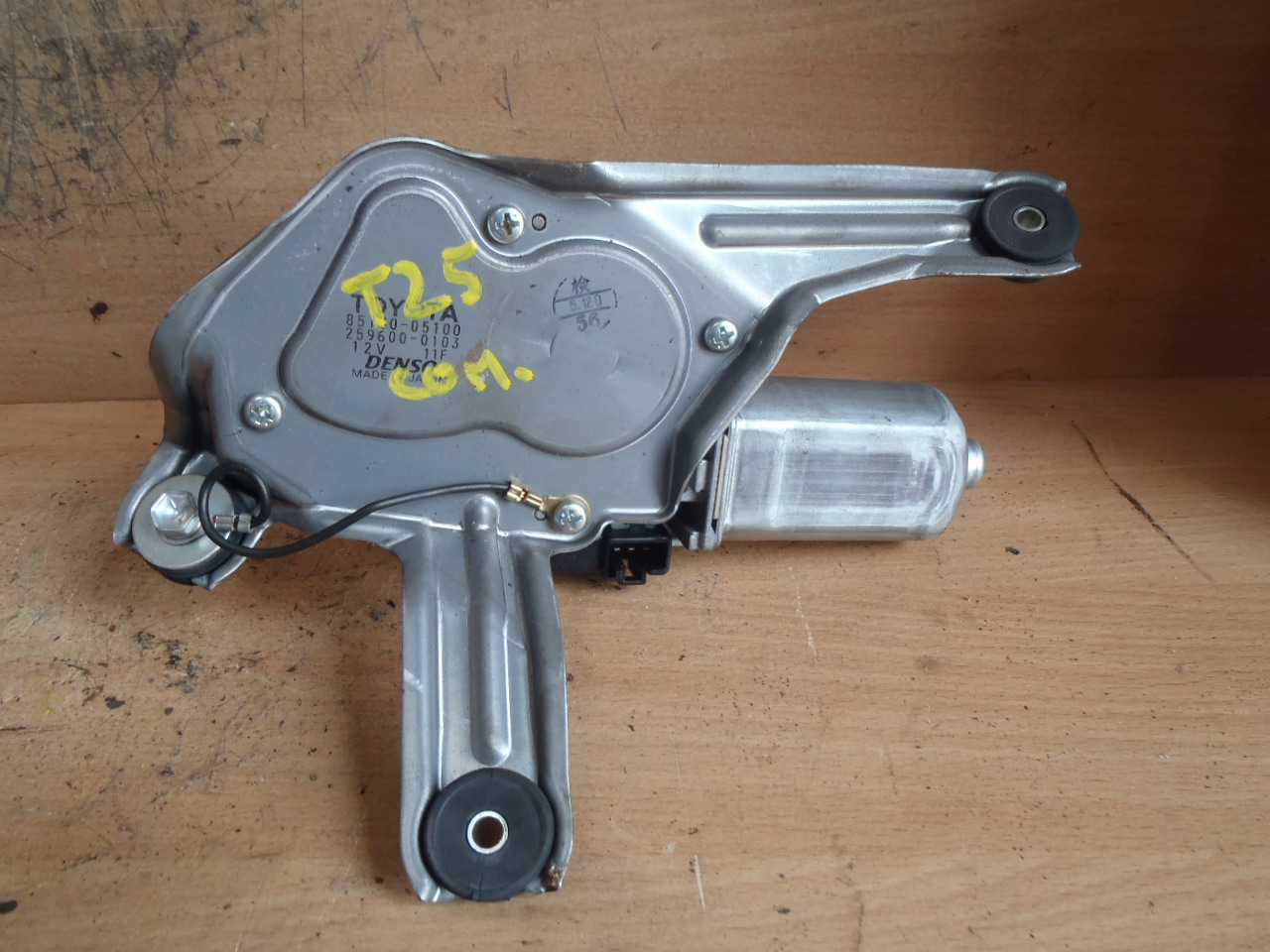 Motorek zadního stěrače combi