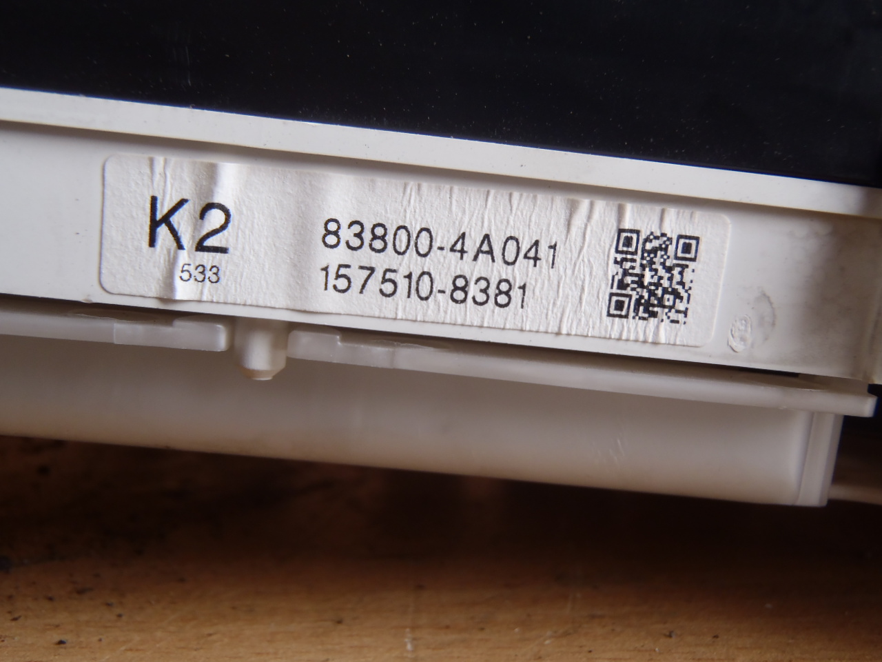 Budíky US verze 2.0 VVT-i automat 83800-4A041