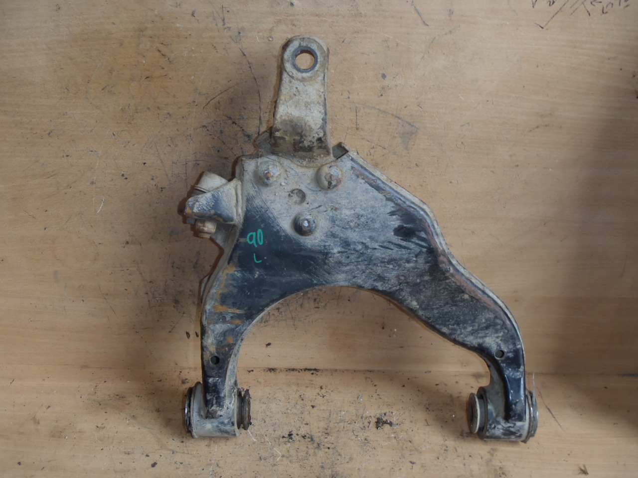 Levé spodní rameno