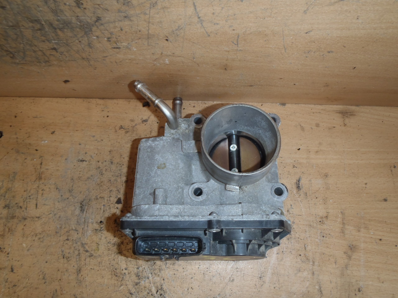 Klapka sání 22030-22051 1.6 VVT-i